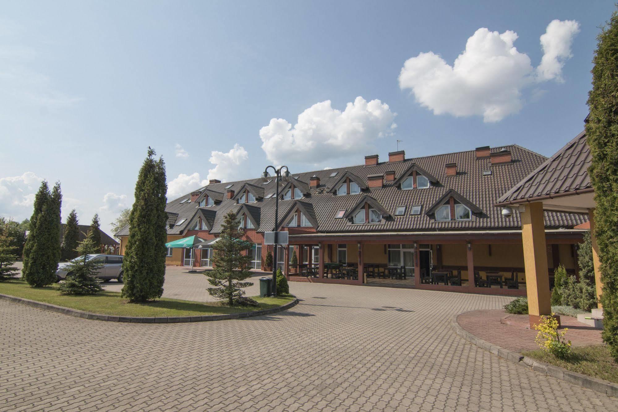 Holiday Stary Folwark Exterior foto